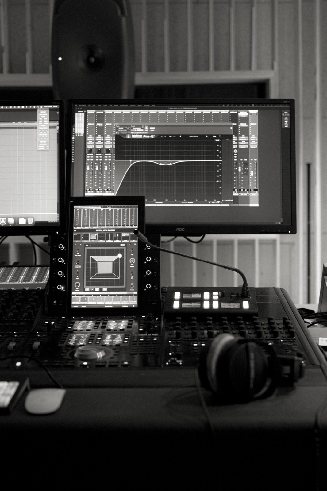 dB Records mix room, session in progress